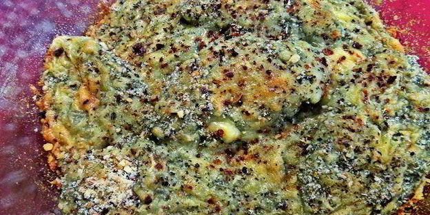 творожные ньокки со шпинатом, запеченные под сыром