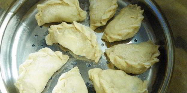 паровые вареники с черникой