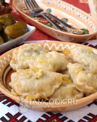 Вареники из теста на кефире с картошкой и грибами