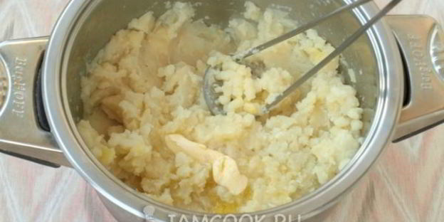 вареники из теста на кефире с картошкой и грибами