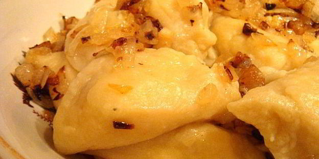 вареники на заварном тесте с сюрпризами в двух начинках