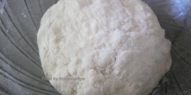 вареники с черносливом, грецкими орехами и медом