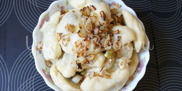 вареники с картошкой и грибами в мультиварке на пару