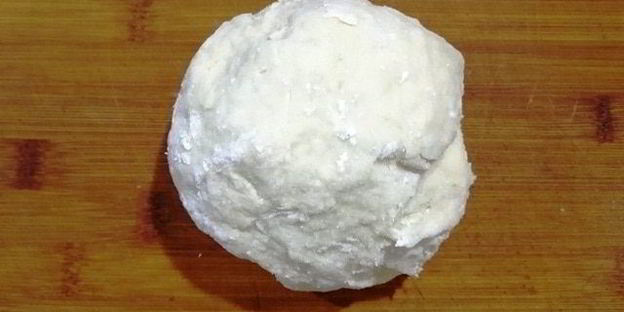 вареники с клубникой и мятой