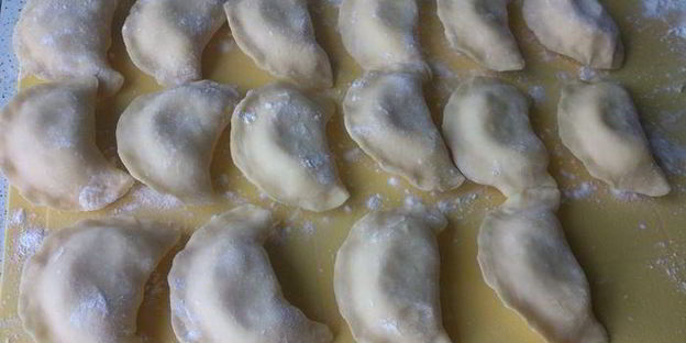 вареники с квашеной капустой и картошкой