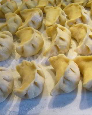 Заварные вареники с клубникой на пару