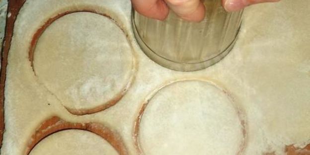 заварные вареники с клубникой на пару