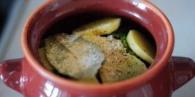 куриное жаркое в горшочках