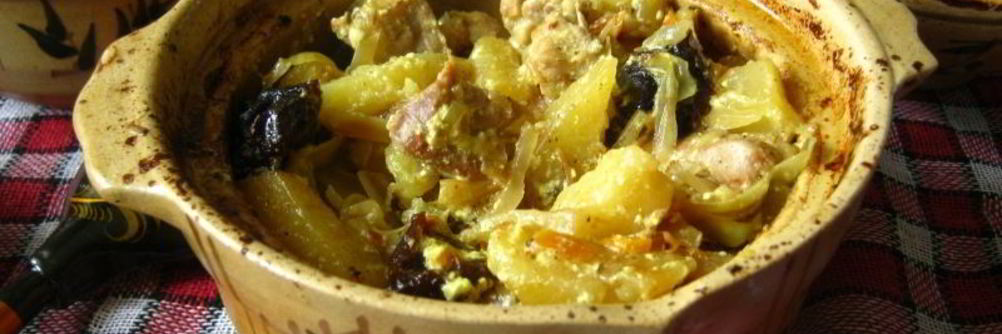 Жаркое из свинины в горшочках