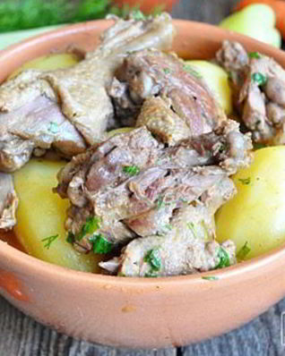 Жаркое из утки с картофелем