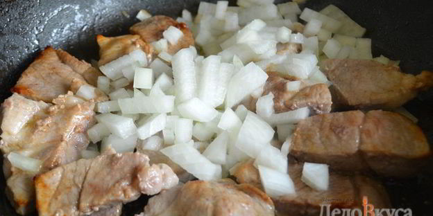 жаркое по-домашнему с мясом и грибами