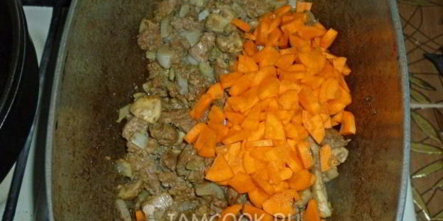 жаркое с грибами и печенью