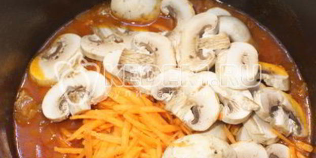 жаркое с грибами в томатном соусе из протертых помидоров