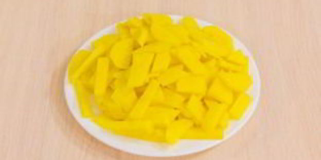 жаркое в горшочках под крышечкой из теста