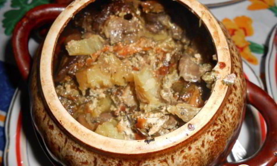 Рецепт жаркого в горшочках