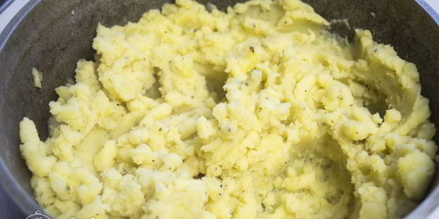 картофельные зразы с грибами и сыром