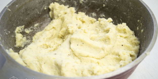 картофельные зразы с грибами и сыром