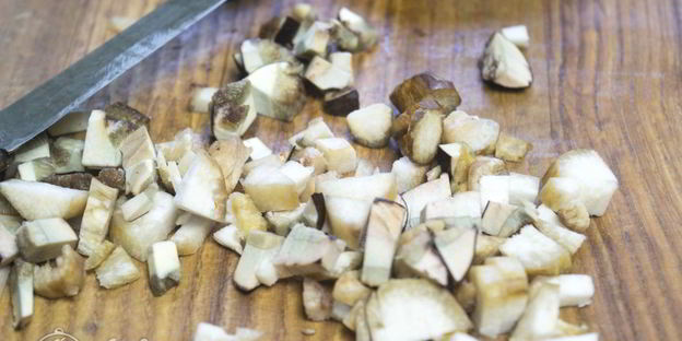 картофельные зразы с грибами и сыром