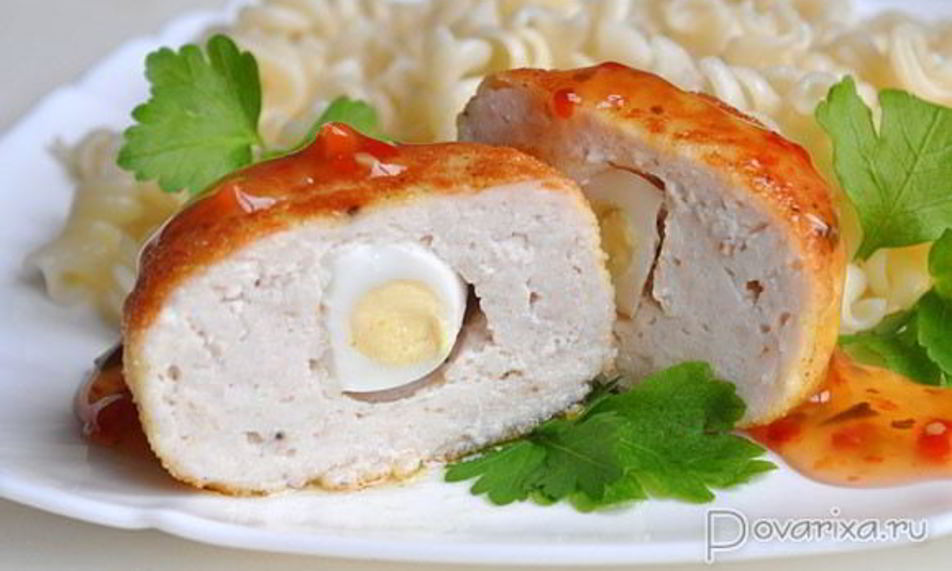 Рецепт куриных зраз с перепелиными яйцами