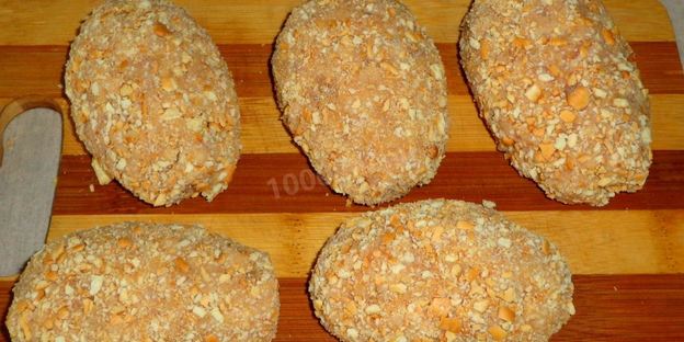 мясные зразы с луком и яйцом