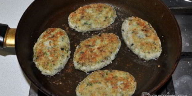 рыбные зразы с сыром, маслом и зеленью