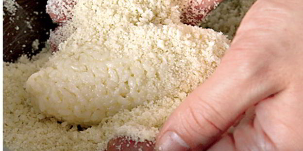 зразы из рисовой каши на молоке с черносливом