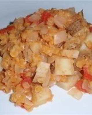 Гороховая каша с картофелем и колбасой