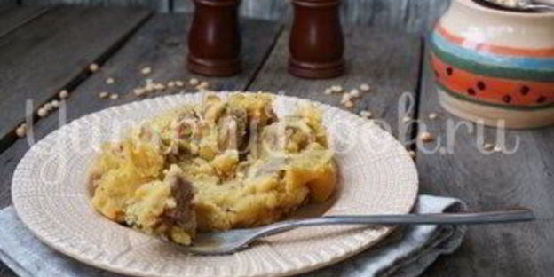 гороховая каша со свининой в мультиварке