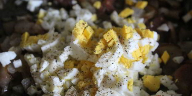 ароматная гречка с копченой грудинкой