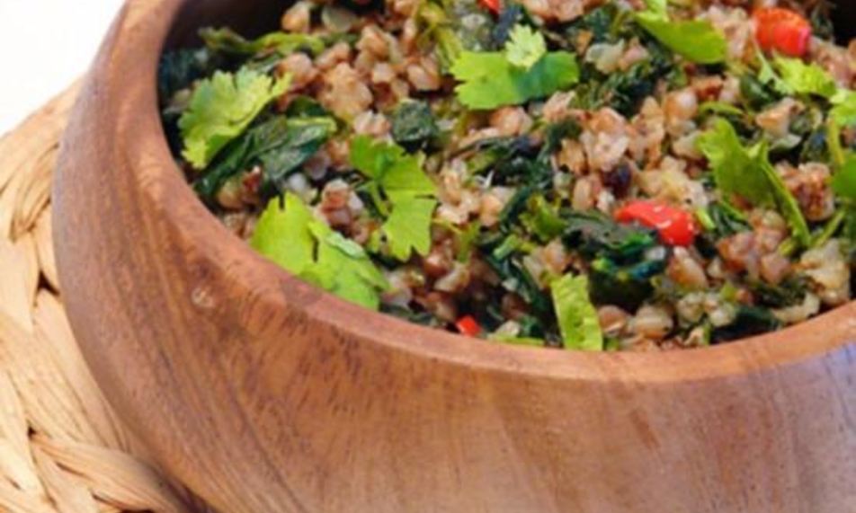 Рецепт гречки с чили и шпинатом