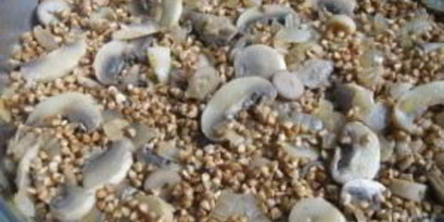 гречка с грибами и луком