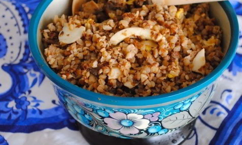 Рецепт гречки с грибами и яйцами