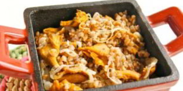 гречка с лисичками в горшочках