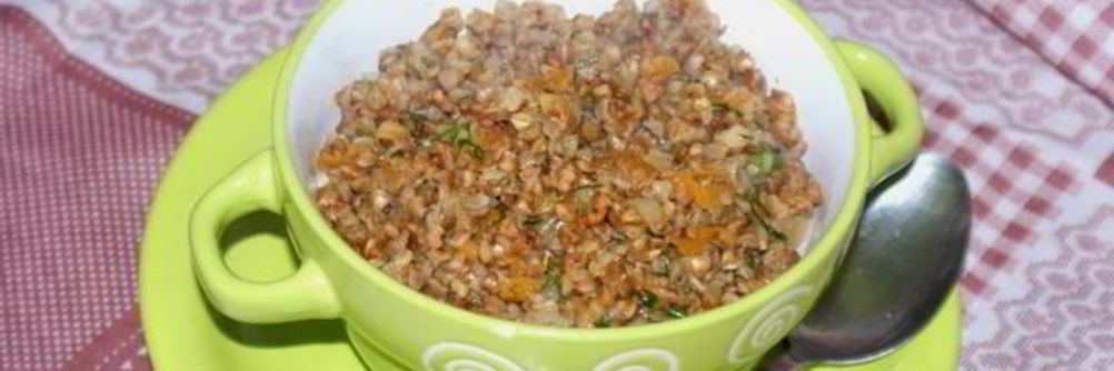 Гречка с овощами и чесноком