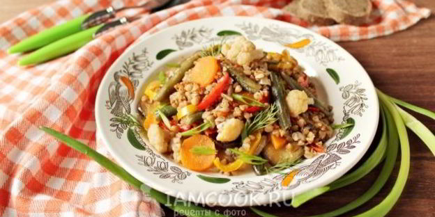 гречка с овощами на сковороде