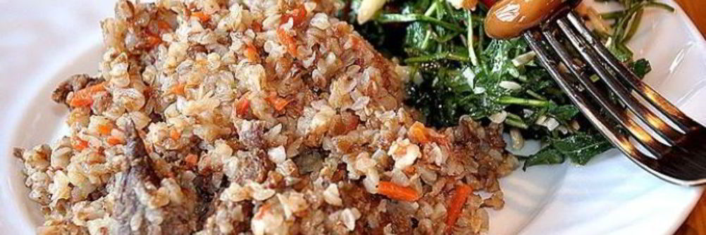 Гречка с тушенкой