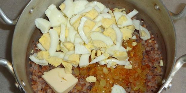 гречка с яйцом