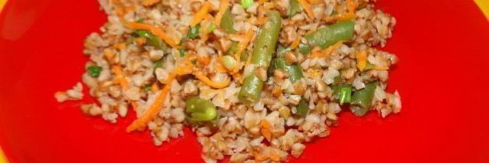 Гречка, тушенная с овощами