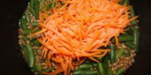 гречка, тушенная с овощами