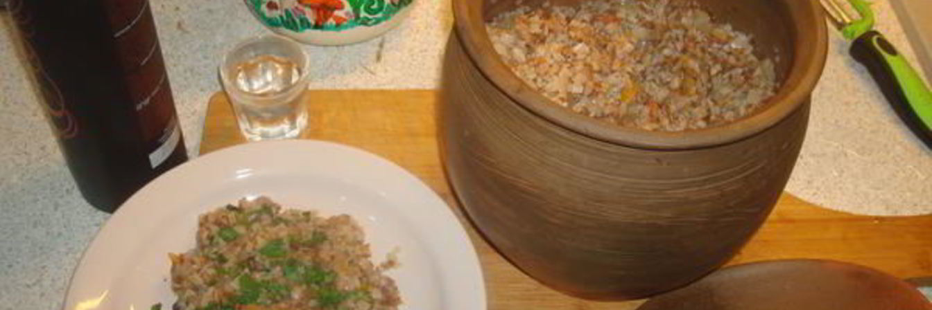 Гречка запеченная в глиняном горшке