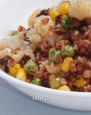 Разноцветная гречневая каша