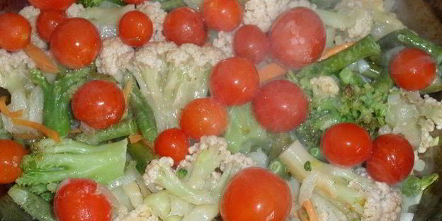 зеленая гречка с овощами