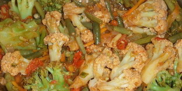 зеленая гречка с овощами