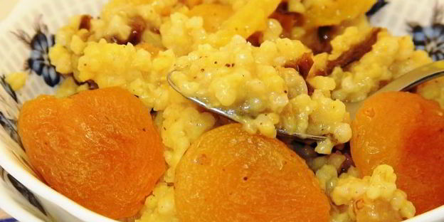 каша пшенная на яблочном соке