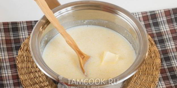 кукурузная каша на воде с молоком