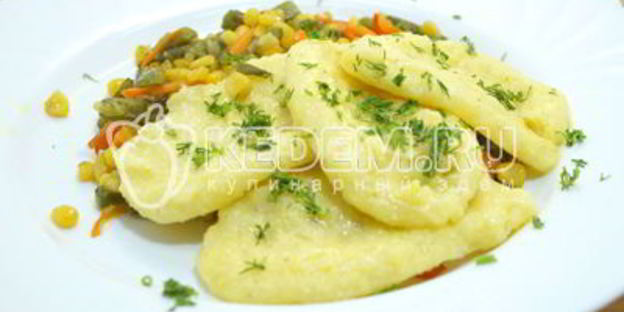 кукурузная полента с овощами