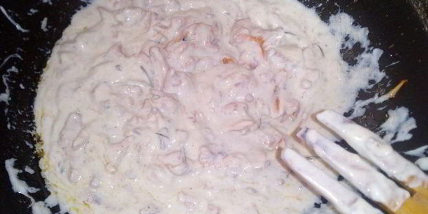 полента с лисичками в сливочном соусе