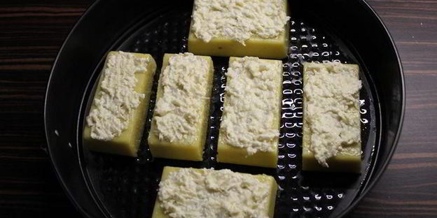 запеченная полента под пармезаном