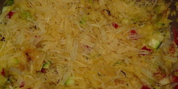 запеченная полента с овощами