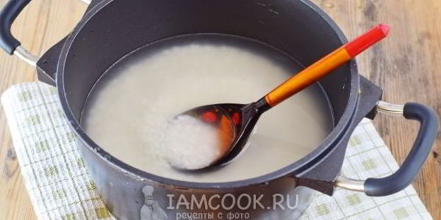 кутья из риса с изюмом поминальная